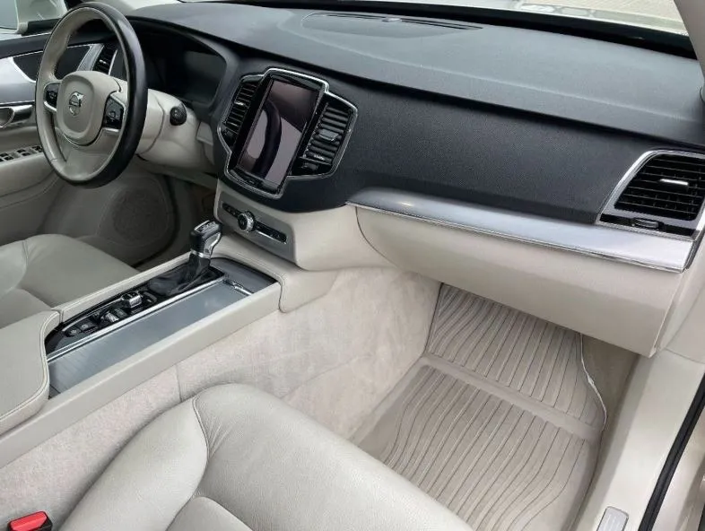 Volvo Xc90 2.0 D5 Momentum Image 7